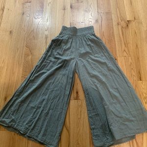 Gauzy green gaucho pants from Natural Life
